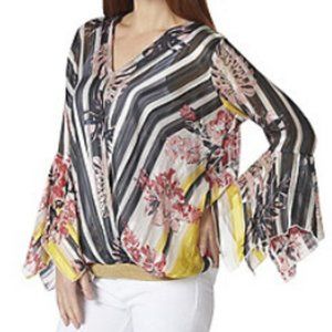 Kaktus Women's Print V-neck Top - NWT